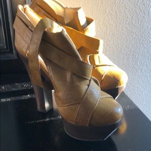 Brand new platform heels